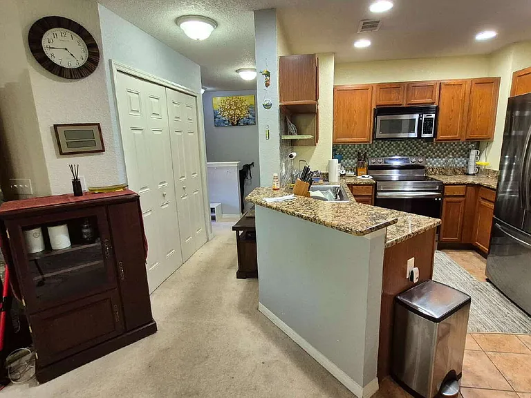 4600 E Moody Blvd #8M — Photo 5