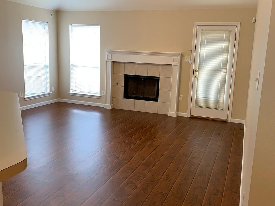 1st image of 7936 Glenway Dr