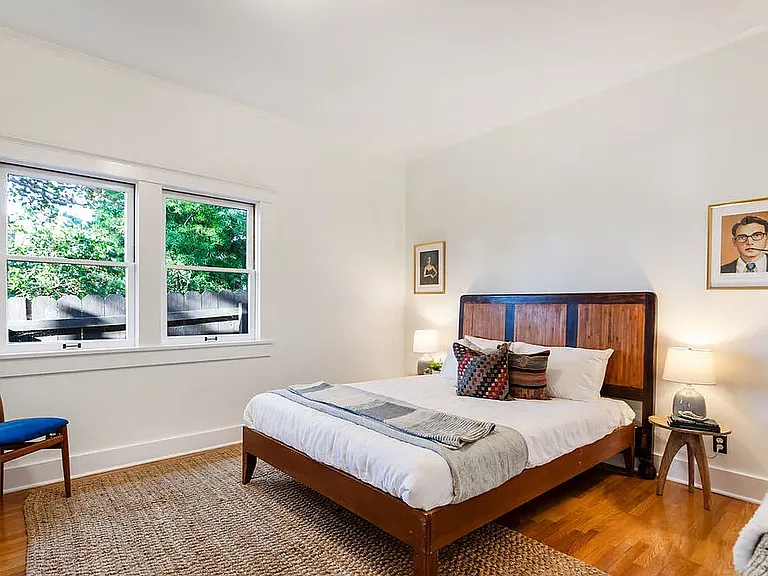 1332 Edgecliffe Dr — Photo 18