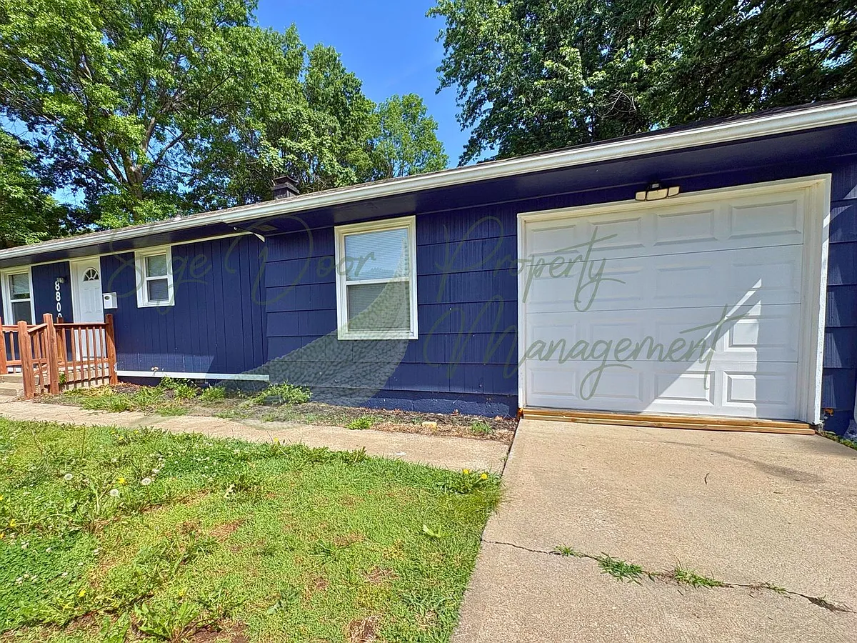 Building Photo - 8800 E 71st Ter