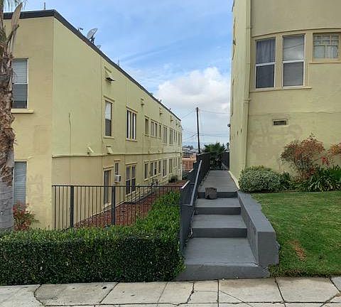 3rd image of 201 N Toluca St #D
