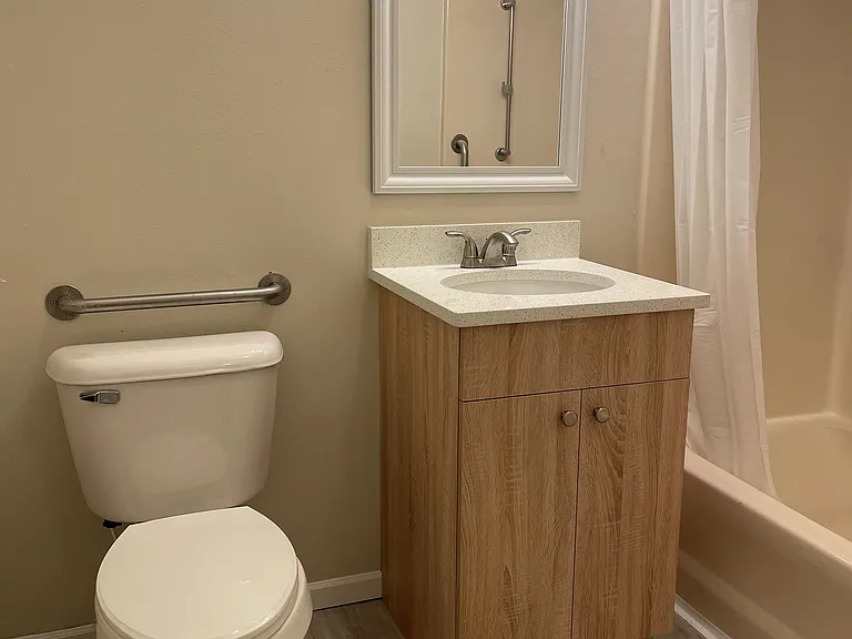 202 N Limits Rd #1 — Photo 8