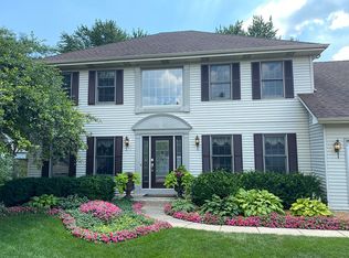 2785 Montclare Ct, Aurora, IL 60504