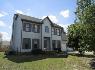 425 Larchmont Rd, Fayetteville, NC 28311