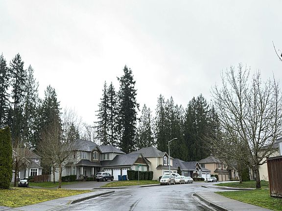 4th image of 15025 225th Ave SE