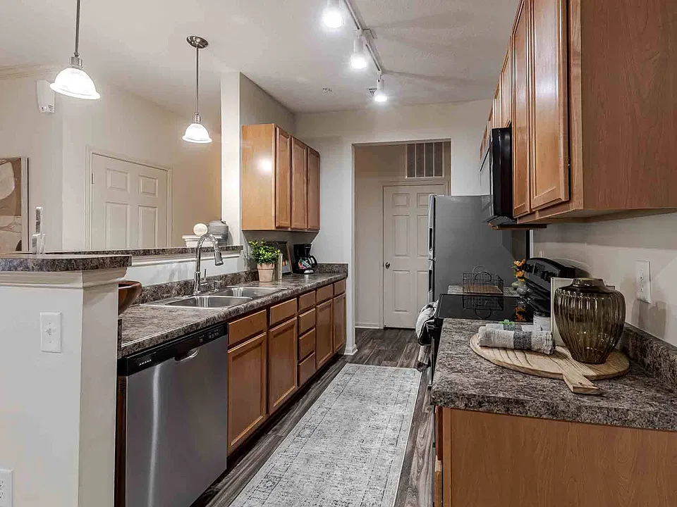 Market Street Station Apartments