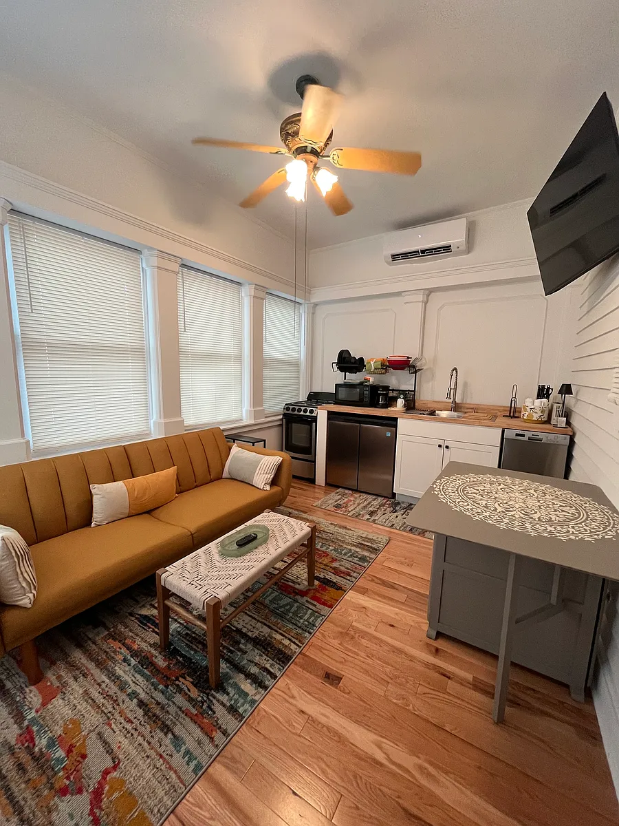 Building Photo - 131 Oviedo St #1B