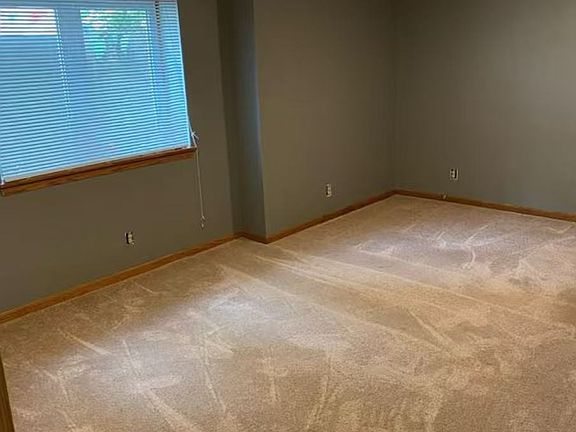5th image of 257 18th Ave N #257