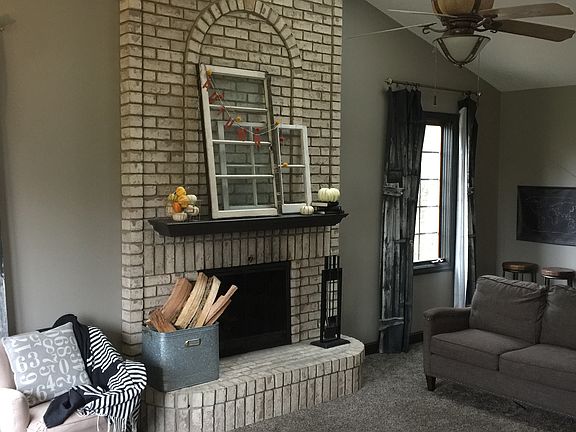 4th image of 962 Mansion Dr