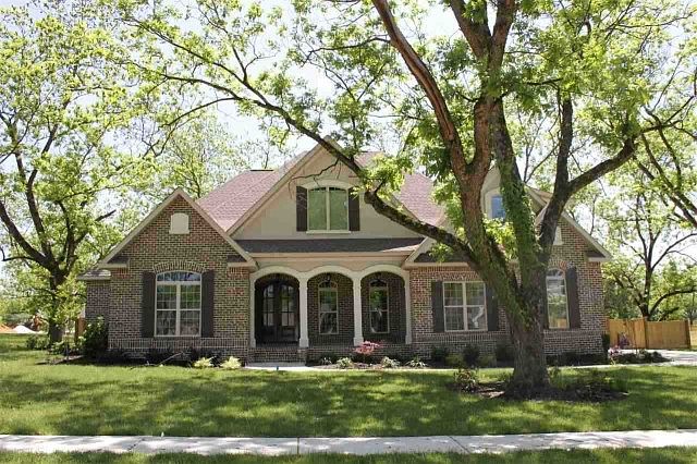 2nd image of 230 Stacy Ln