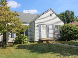 1421 Van Auken St SE, Grand Rapids, MI 49508