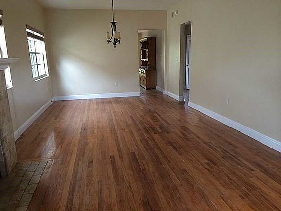 3rd image of 1413 San Marco Ave