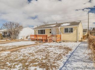 233 Hynds Ave, Cheyenne, WY 82007