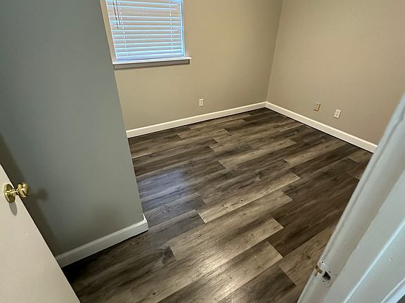 2nd image of 703 S 8th Ave #3