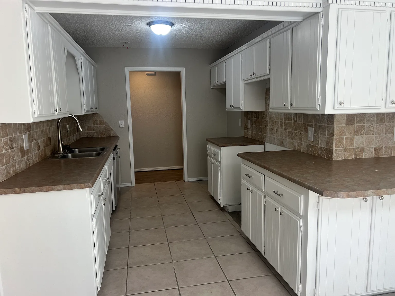 11300 North Eagle Lane — Photo 3