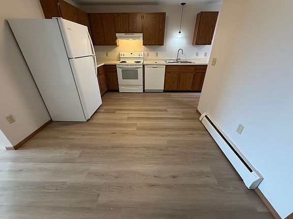 5th image of 2713 Humboldt Rd #8