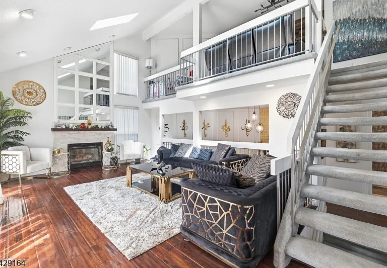 9 Talbot St — Photo 3