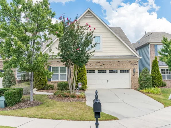 704 Windy Peak Loop, Cary, NC 27519