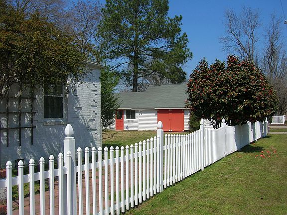 Fenced Yard