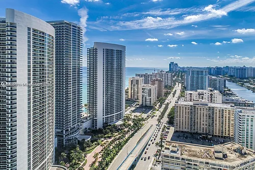 1830 S Ocean Dr #1707 Photo 1