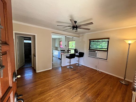 2nd image of 8824 1/2 E Fairview Ave