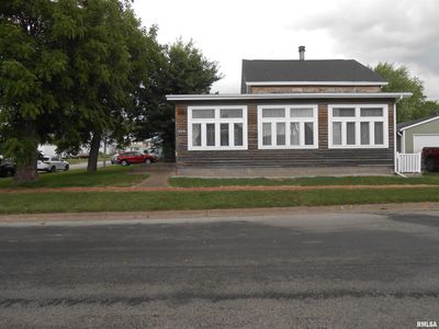 636 3rd St, Buffalo, IA, 52728