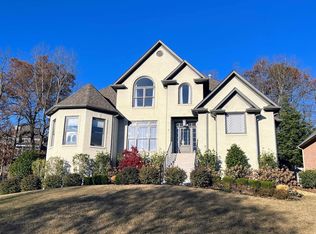1038 Valley Crest Dr, Hoover, AL 35226