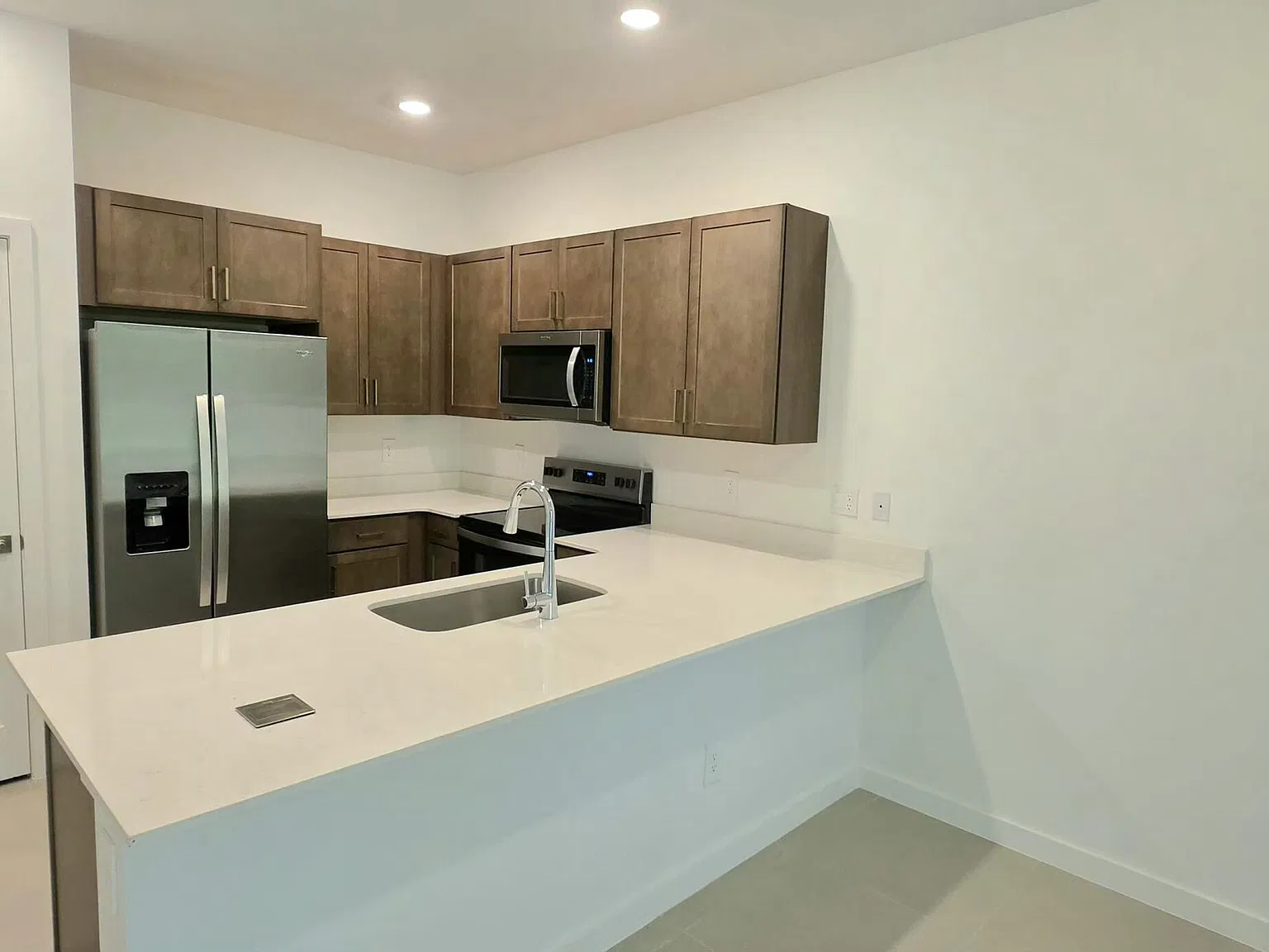 3 bed, 2.5 bath, 1532 sqft, $3,400 — Photo 3