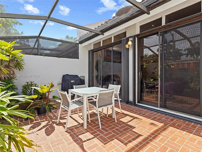 8133 SW 86th Ter — Photo 37