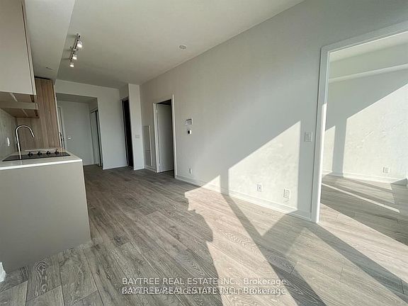 2nd image of 55 Mercer St #1201