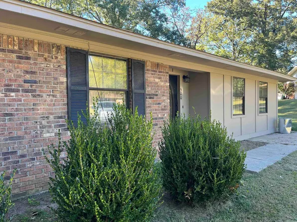 (undisclosed Address), Monticello, AR 71655