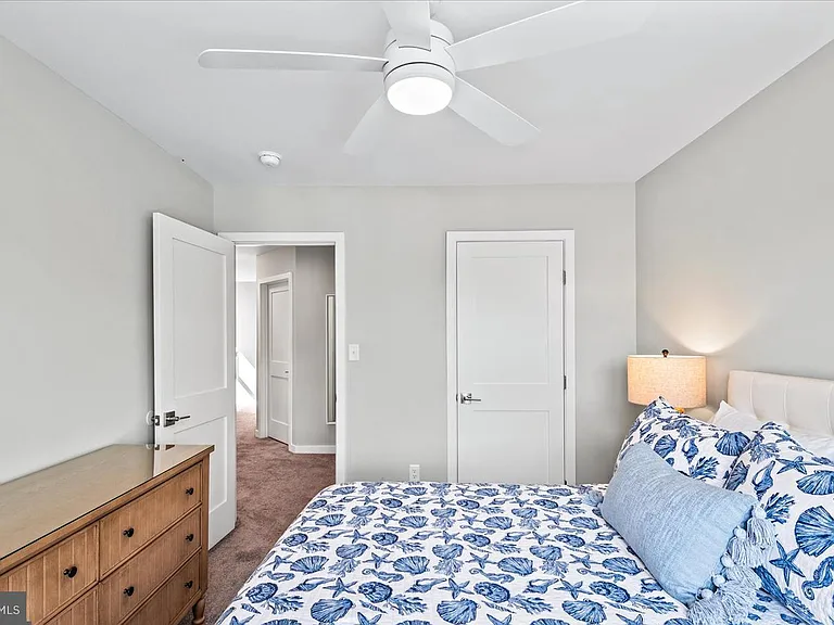 221 Wilder Ave — Photo 23