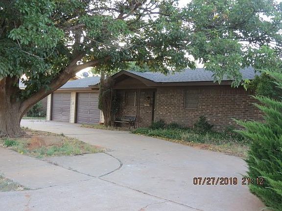 2nd image of 905 E Ripley St