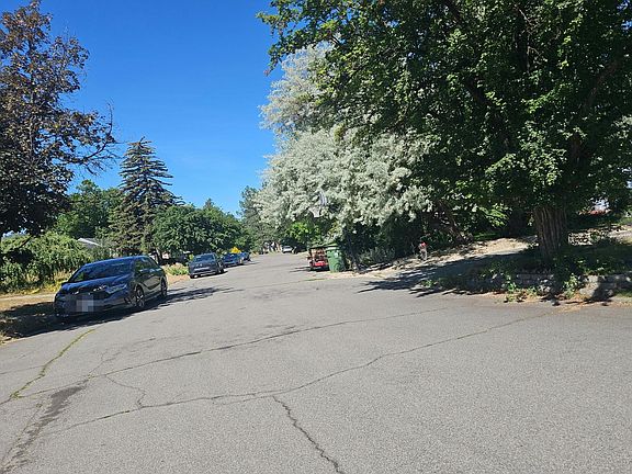 4th image of 4122 S Laura St
