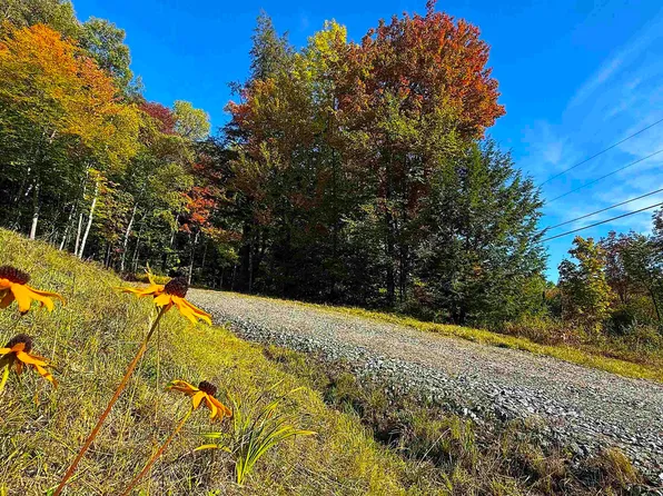 626 Beach Road, Elmore, VT 05657