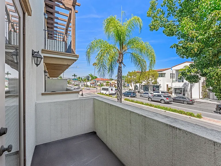 503 S Brea Blvd #18 — Photo 8