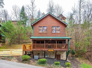 645 Chickasaw Gap Way, Pigeon Forge, TN 37863
