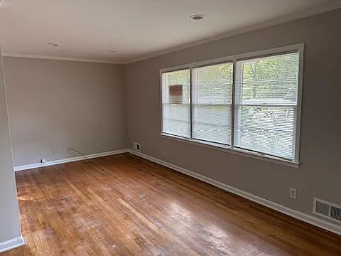 2446 Susan Ln SW — Photo 7