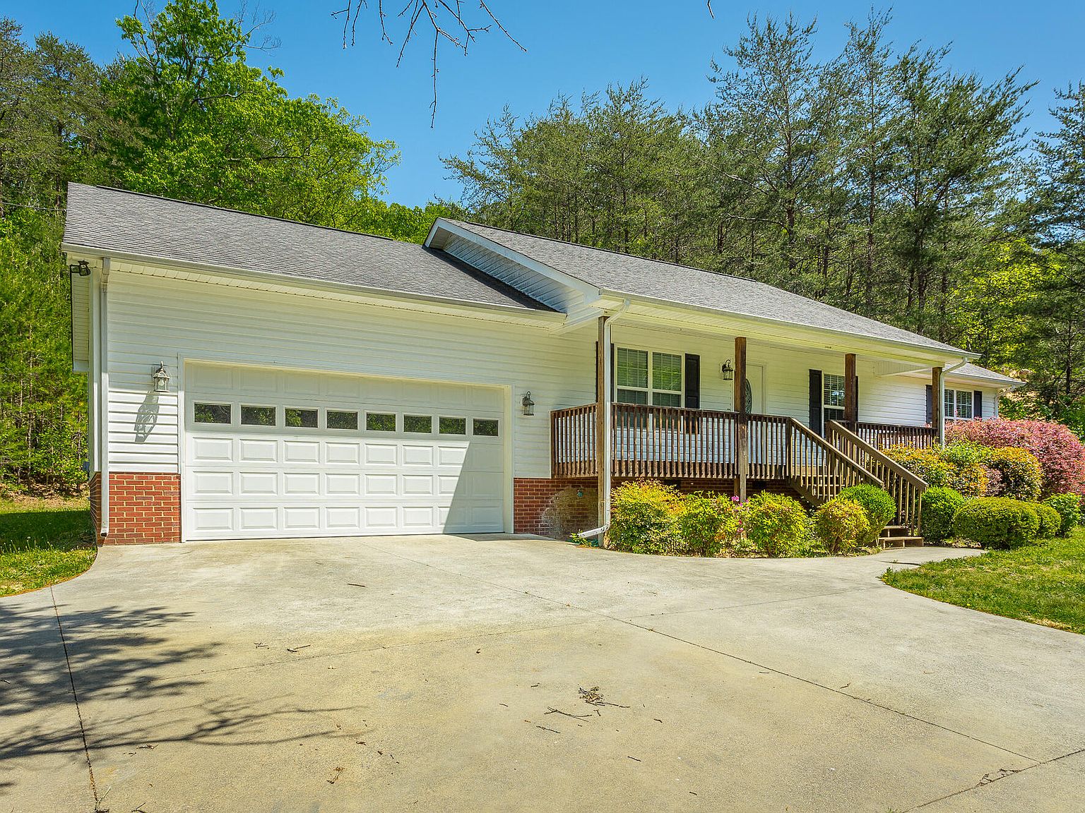 528 Mount View Dr, Tunnel Hill, GA 30755 Zillow
