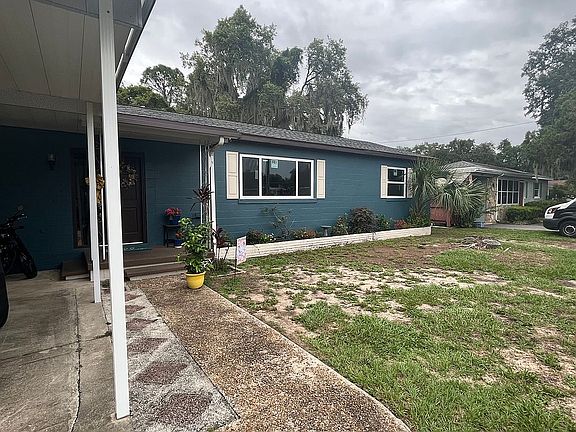 4th image of 1608 Park Dr