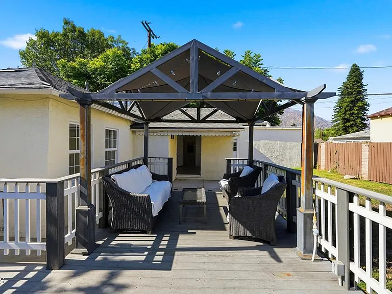 10734 Oro Vista Ave — Photo 28