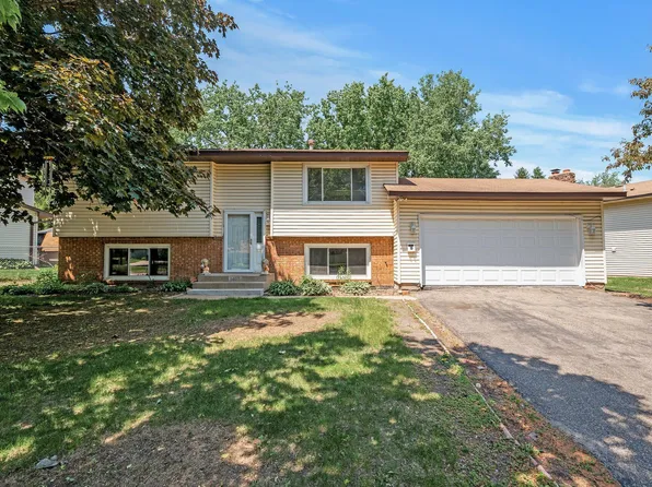 1407 Hall Curv, Minneapolis, MN 55411