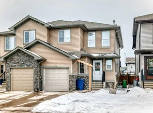 137 N Luxstone Way SW, Airdrie, AB T4B 0H3