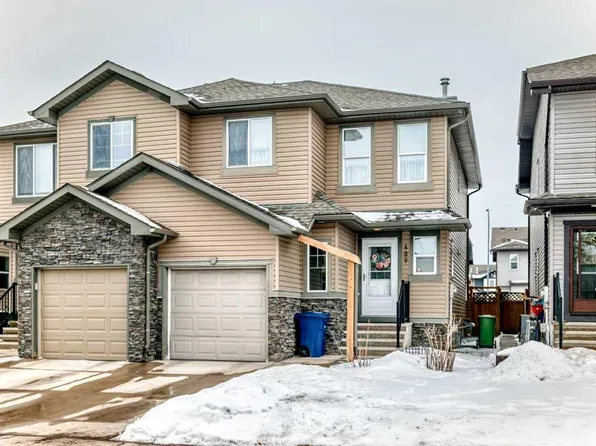 137 N Luxstone Way SW, Airdrie, AB T4B 0H3