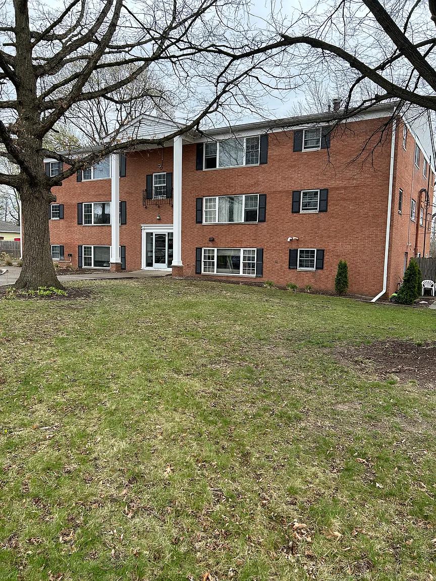 228 E Oak Cliff Ct APT C3 photo 1