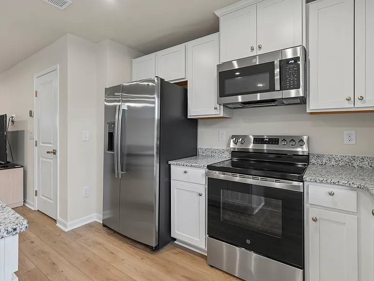 338 Myrtle Meadows Dr — Photo 16