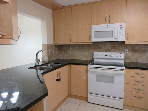 4th image of 9180 NW 40th St #9180