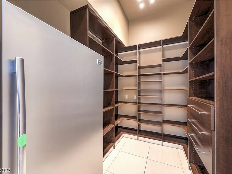 1501 Foothills Village Dr — Photo 30