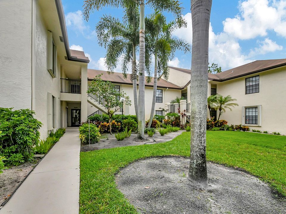1st image of 3229 Jog Park Drive #3229