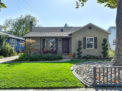 3960 D St, Sacramento, CA, 95819